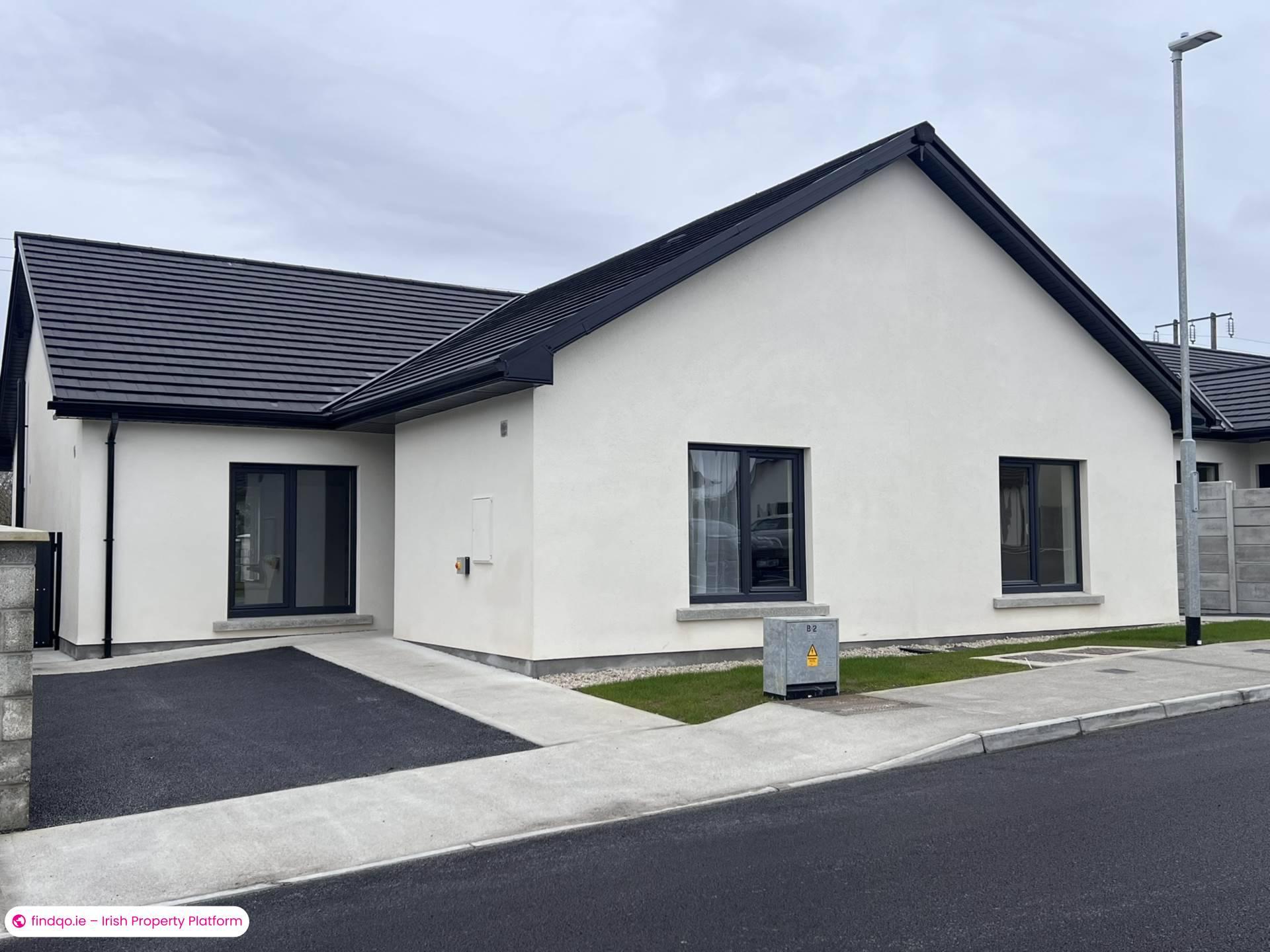 Semi-detached house for Sale in Cahir, Tipperary