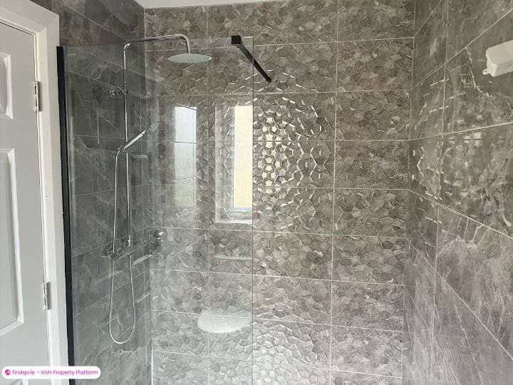 Detached house for Sale in Charlestown, Mayo