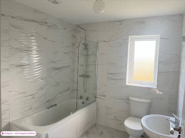 Detached house for Sale in Charlestown, Mayo