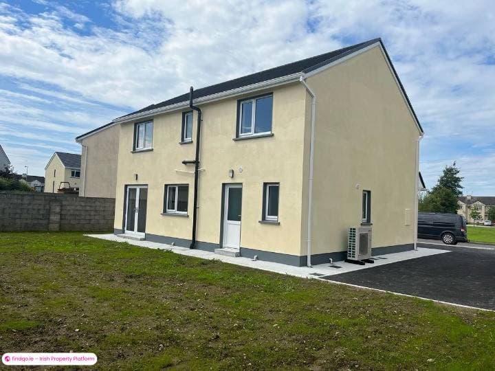 Detached house for Sale in Charlestown, Mayo
