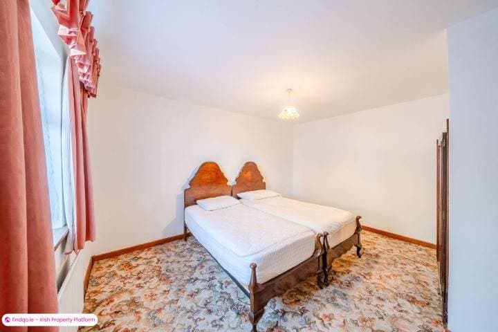 Detached house for Sale in Castlebar, Mayo