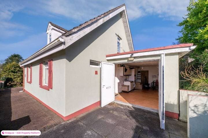 Detached house for Sale in Castlebar, Mayo
