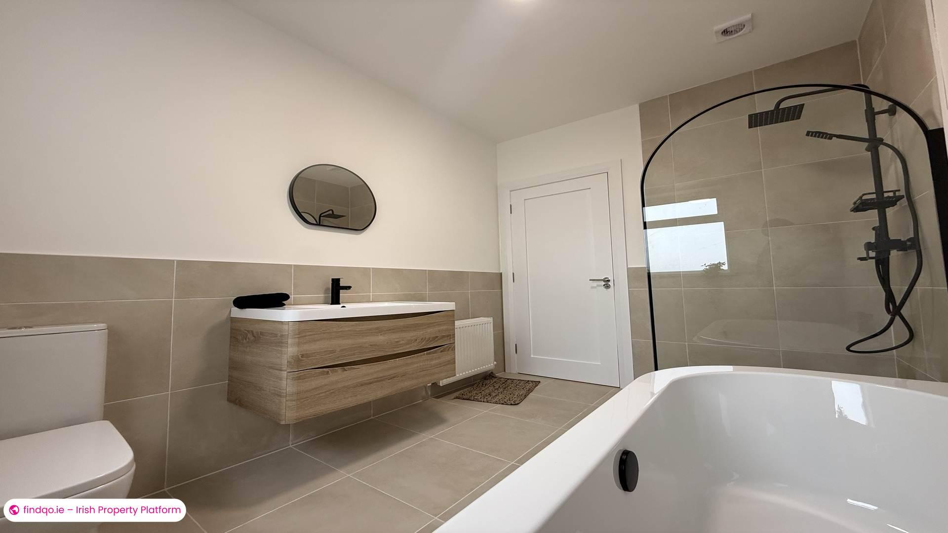 Detached house for Sale in Derrybeg, Donegal