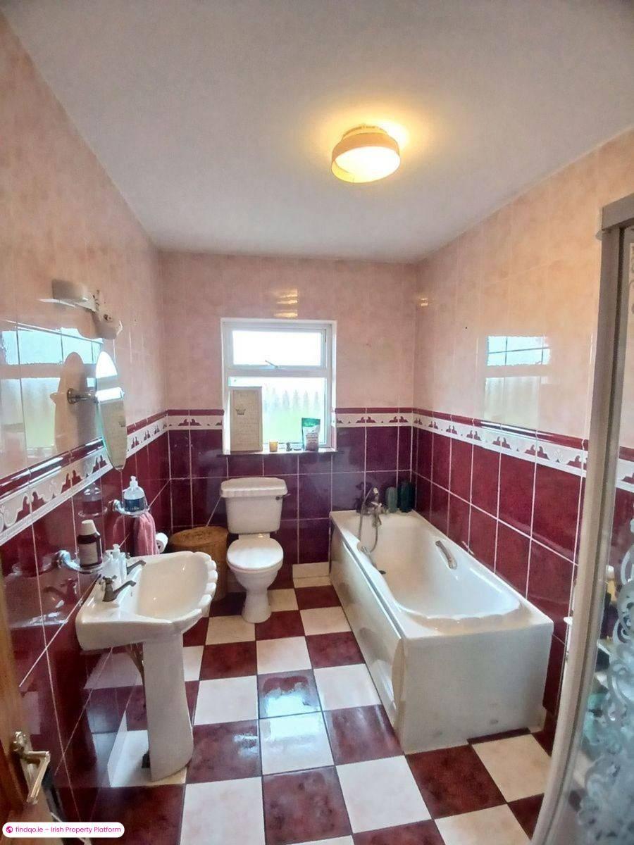 Detached house for Sale in Glenbeigh, Kerry