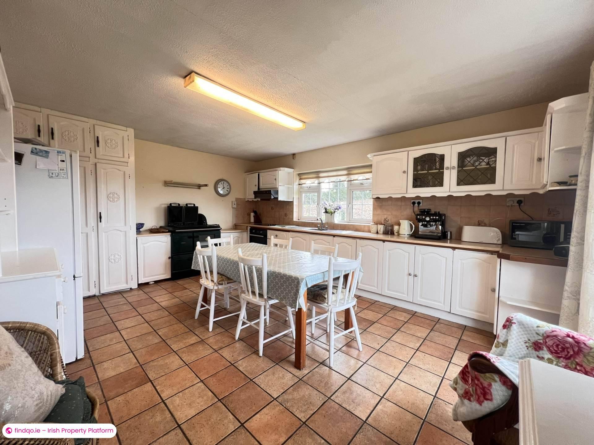 Bungalow for Sale in Cahir, Tipperary