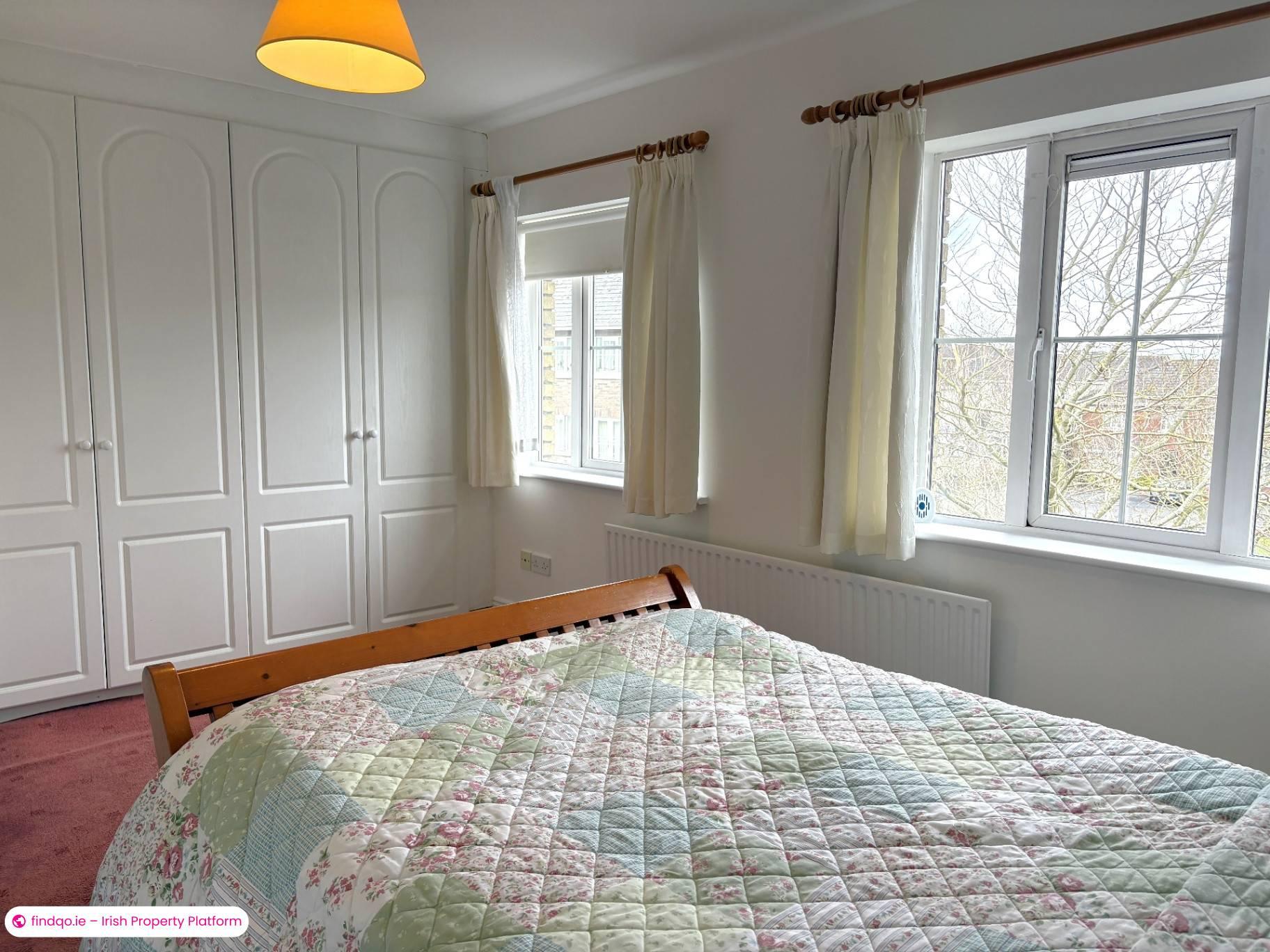 Semi-detached house for Sale in Dublin 15