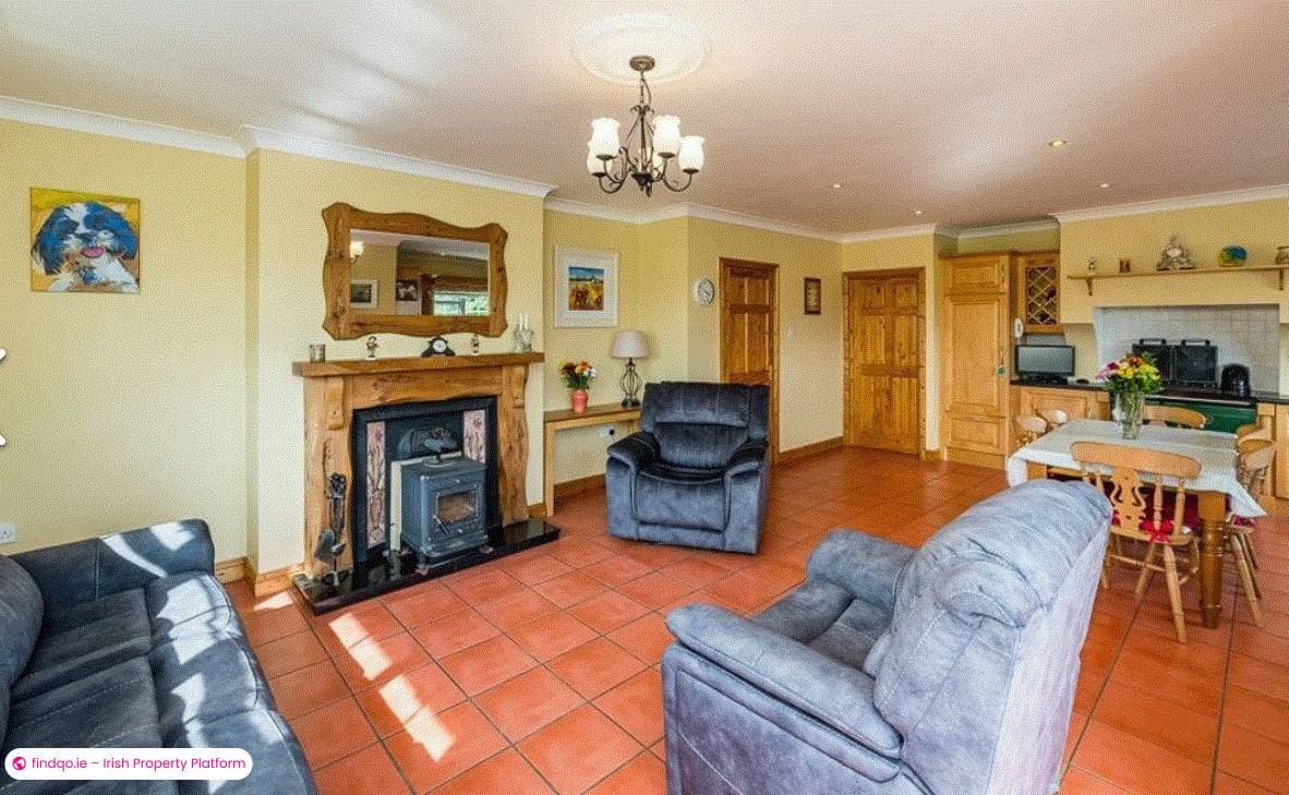 Detached house for Sale in Enfield, Meath