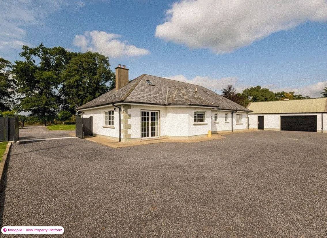 Detached house for Sale in Enfield, Meath