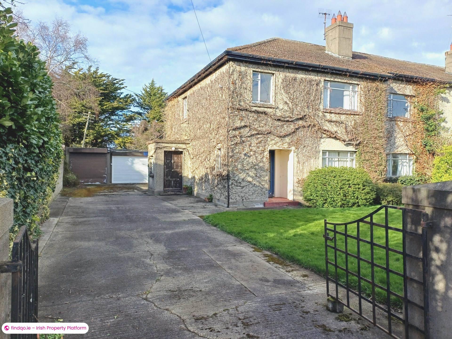 Semi-detached house for Sale in Dublin 16