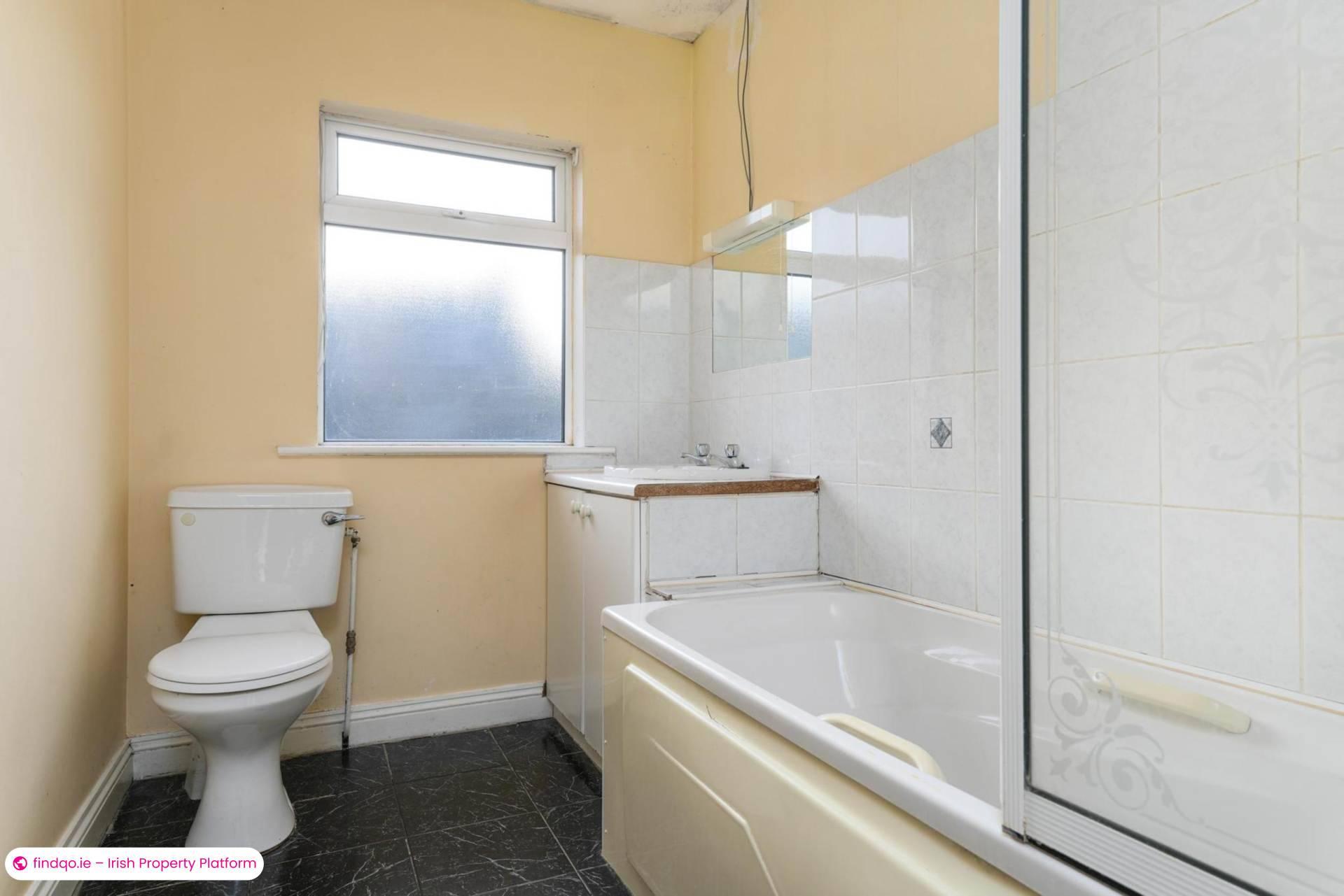 End of terrace house for Sale in Summerhill, Meath