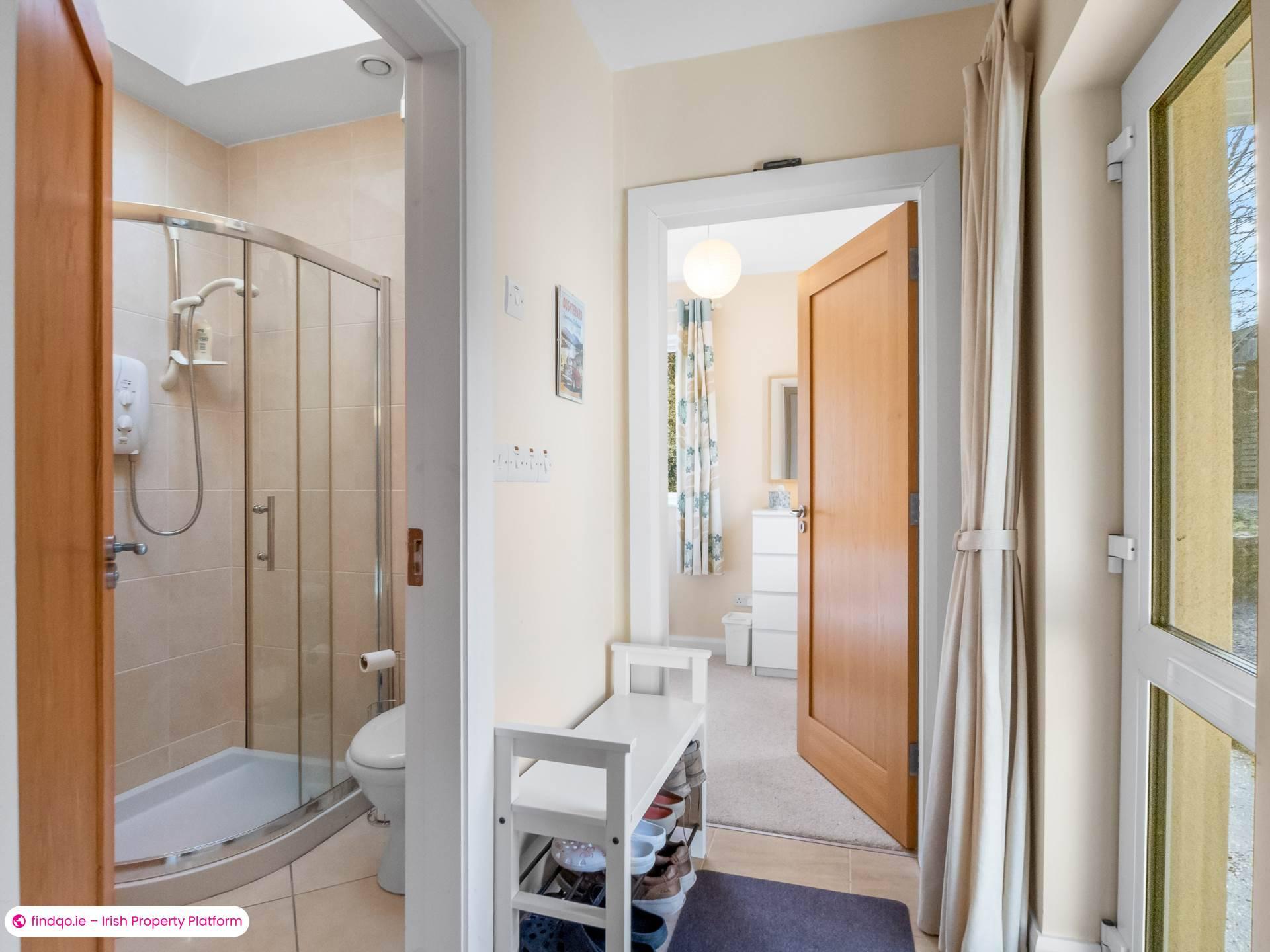 Detached house for Sale in Oughterard, Galway, H91 N6KN