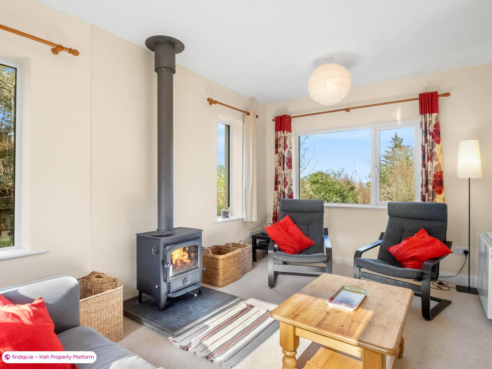 Detached house for Sale in Oughterard, Galway, H91 N6KN