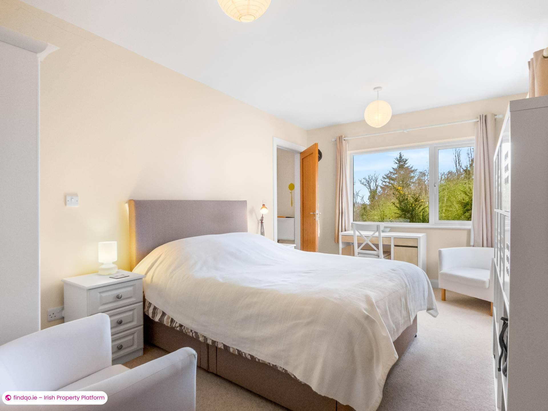 Detached house for Sale in Oughterard, Galway, H91 N6KN