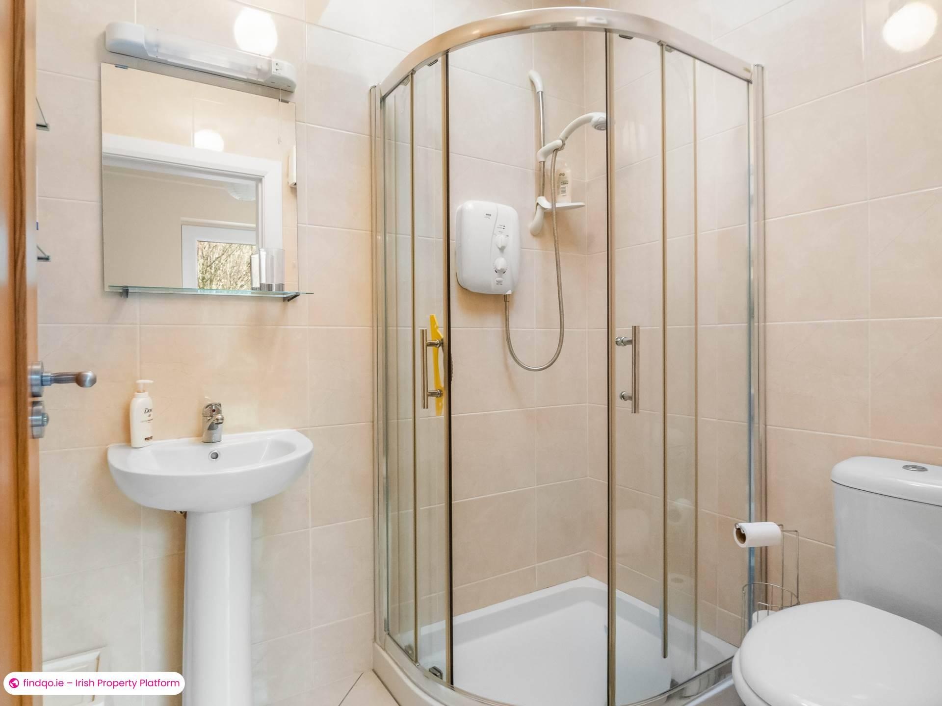 Detached house for Sale in Oughterard, Galway, H91 N6KN