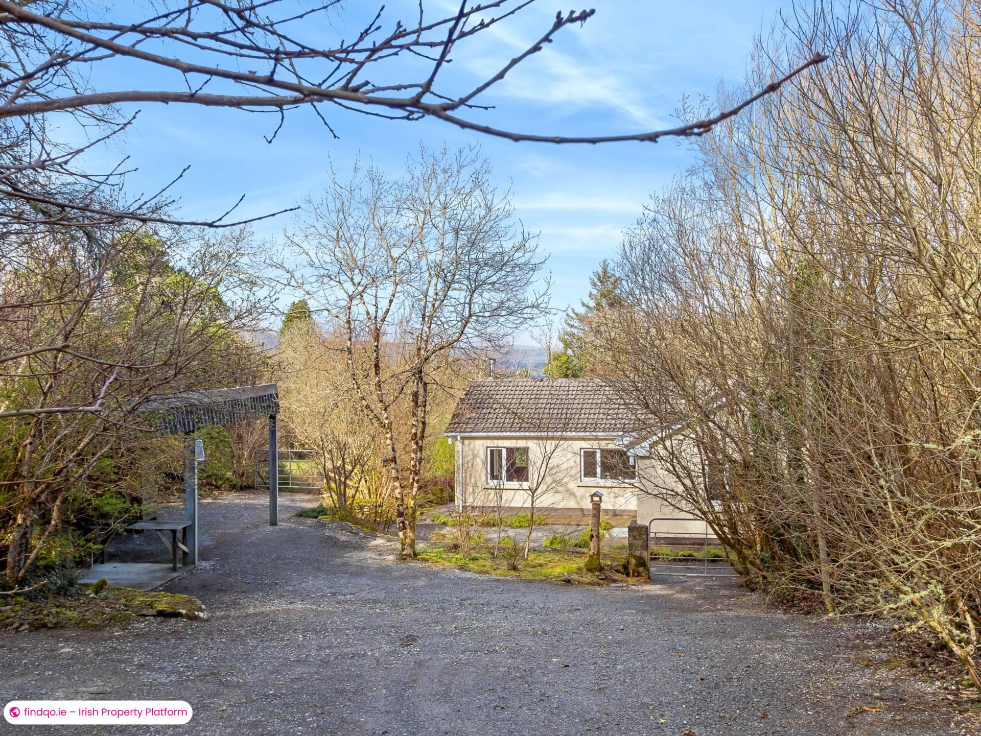 Detached house for Sale in Oughterard, Galway, H91 N6KN