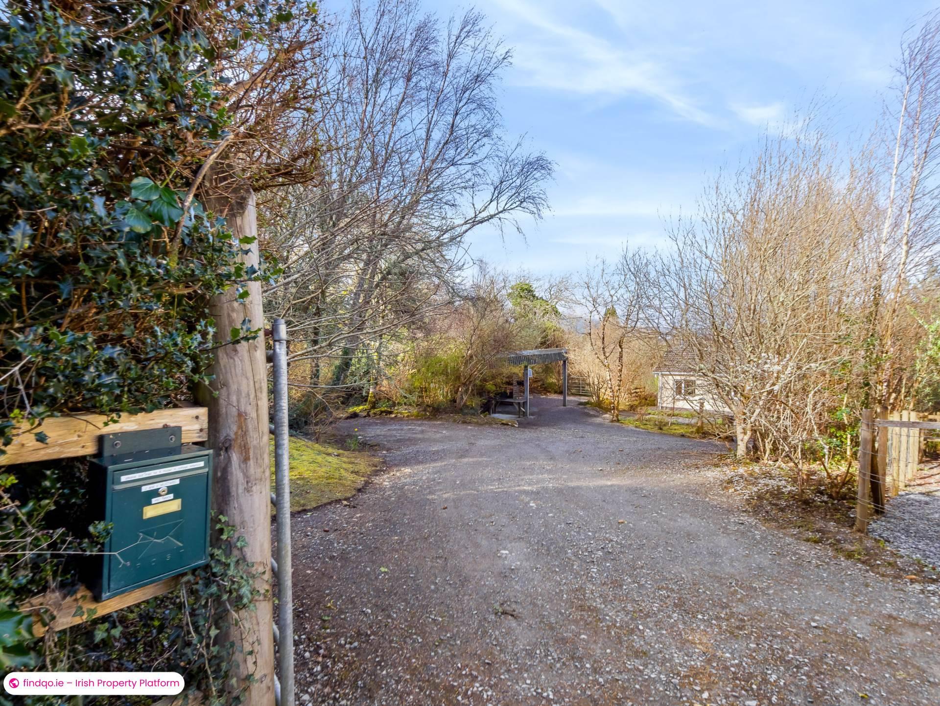 Detached house for Sale in Oughterard, Galway, H91 N6KN