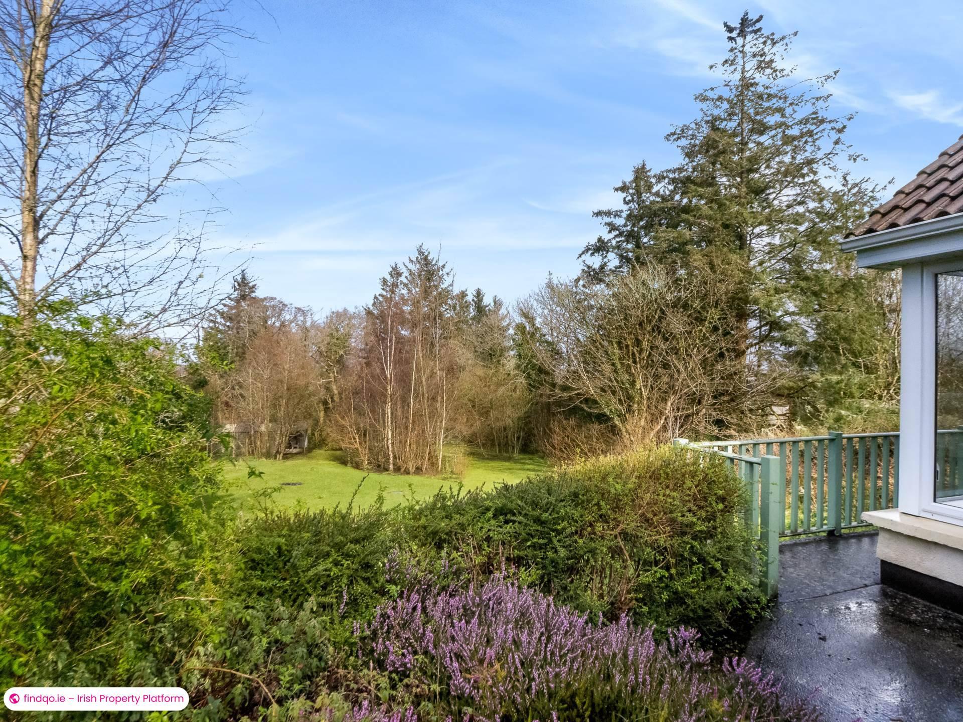 Detached house for Sale in Oughterard, Galway, H91 N6KN