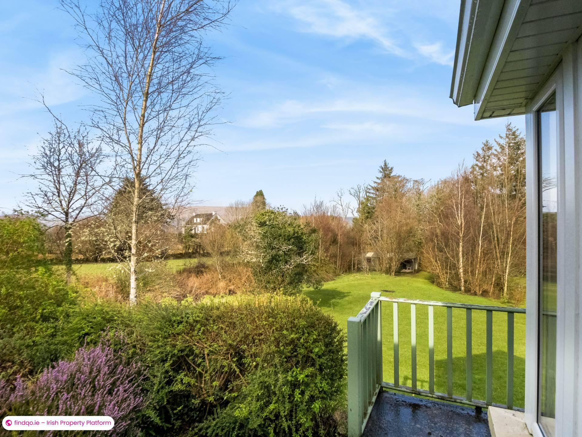 Detached house for Sale in Oughterard, Galway, H91 N6KN