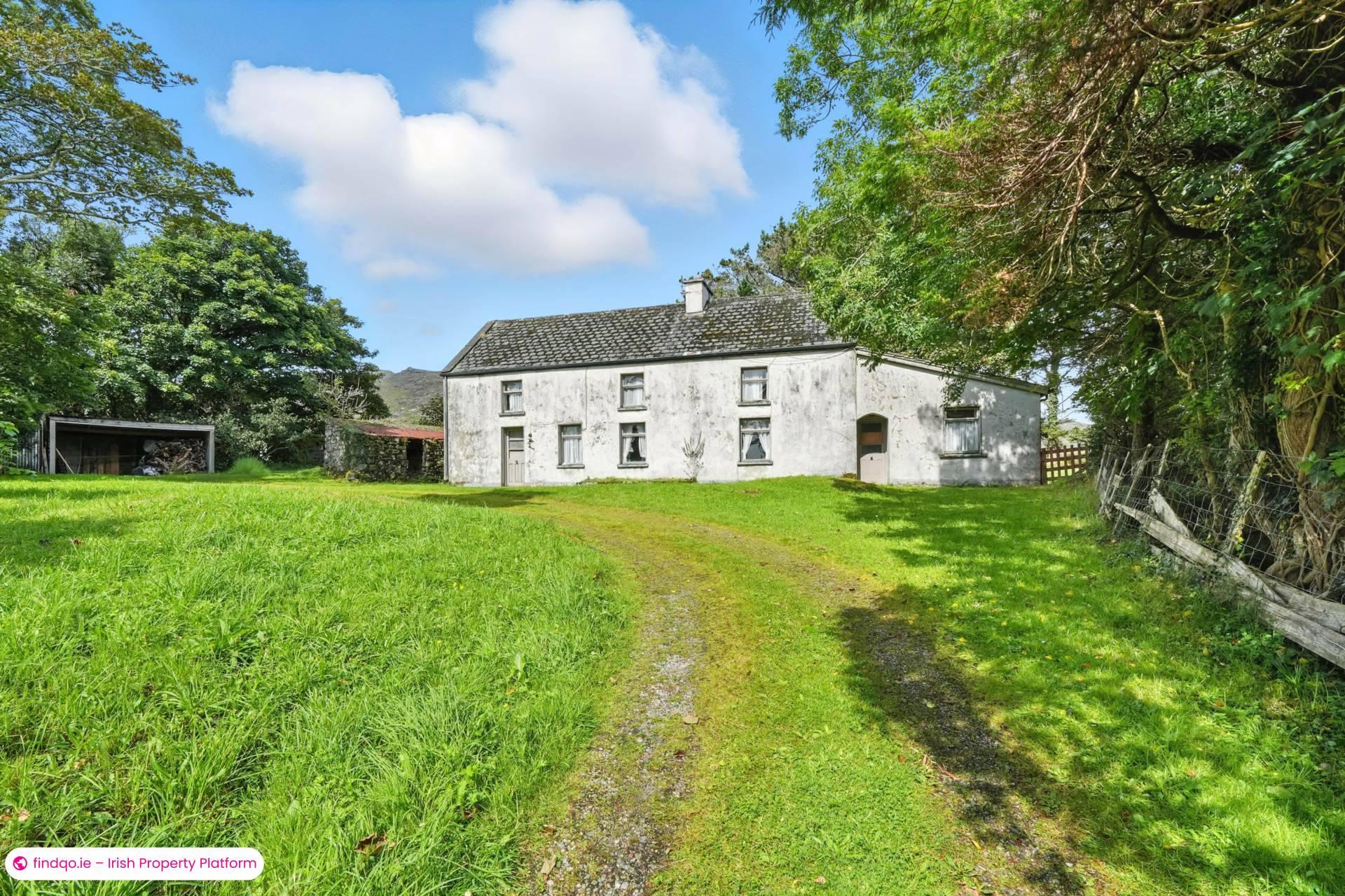 Detached house for Sale in Roundstone, Galway