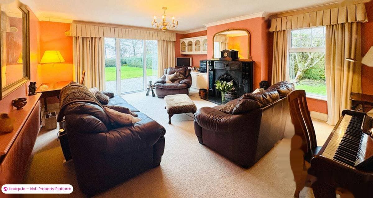 Detached house for Sale in Fenit, Kerry