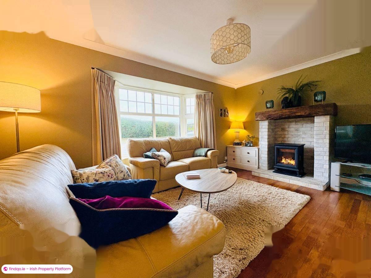 Detached house for Sale in Fenit, Kerry