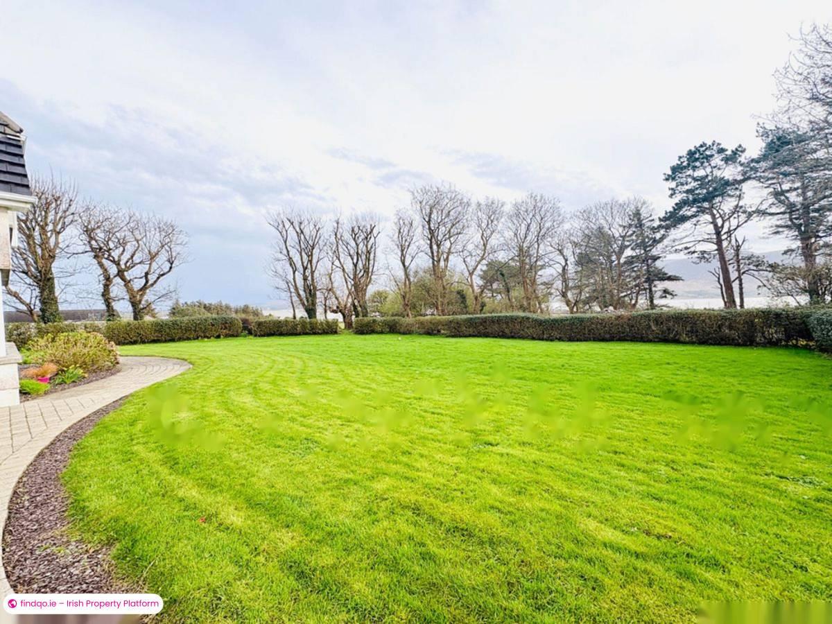 Detached house for Sale in Fenit, Kerry