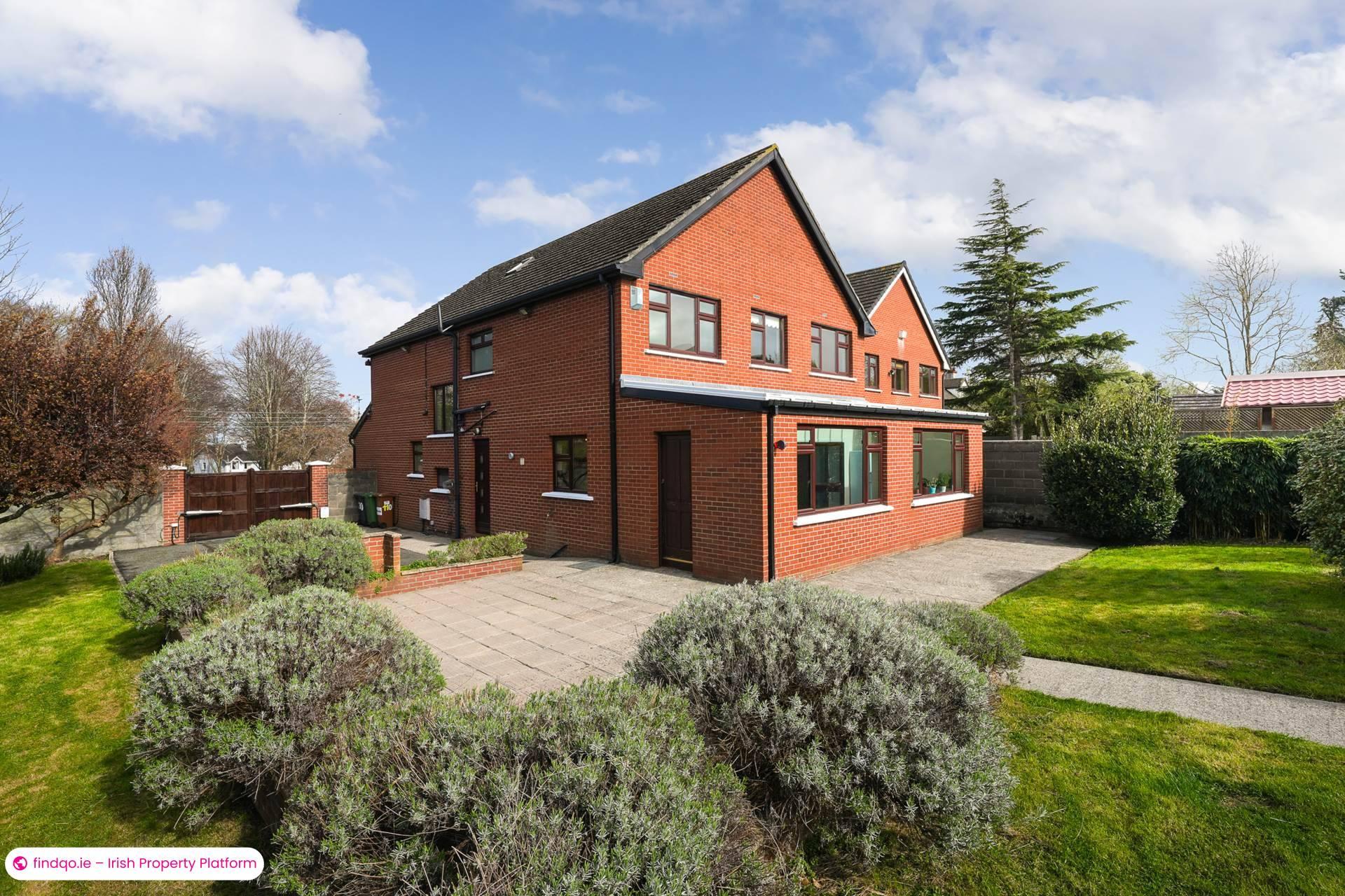 Detached house for Sale in Dublin 14