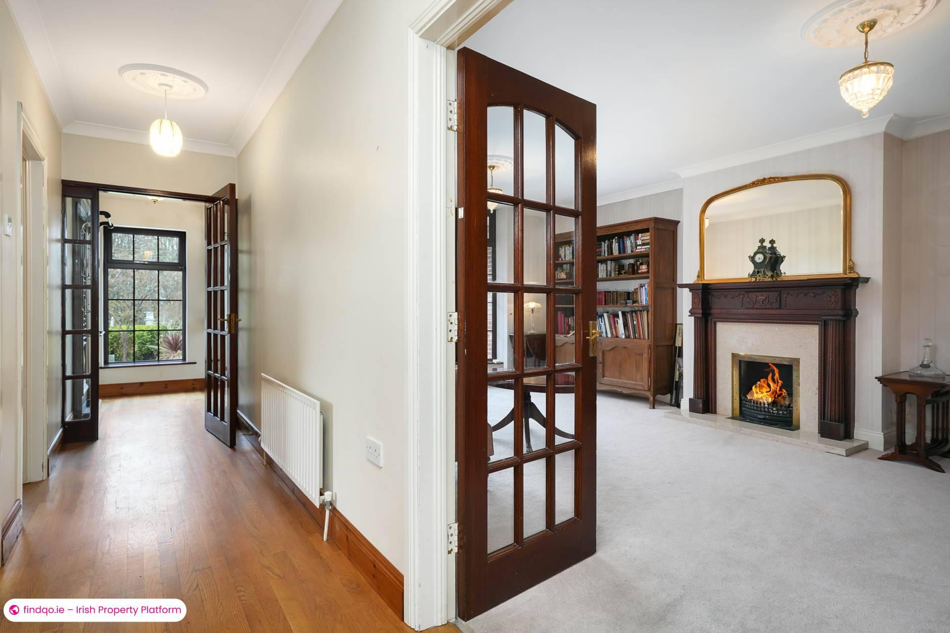 Detached house for Sale in Dublin 14