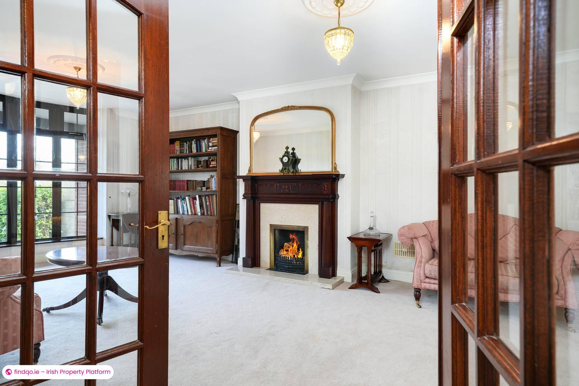 Detached house for Sale in Dublin 14