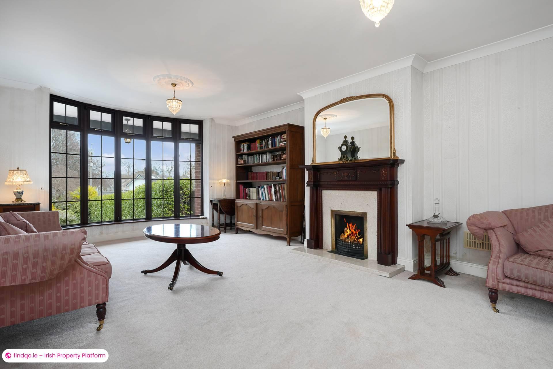 Detached house for Sale in Dublin 14