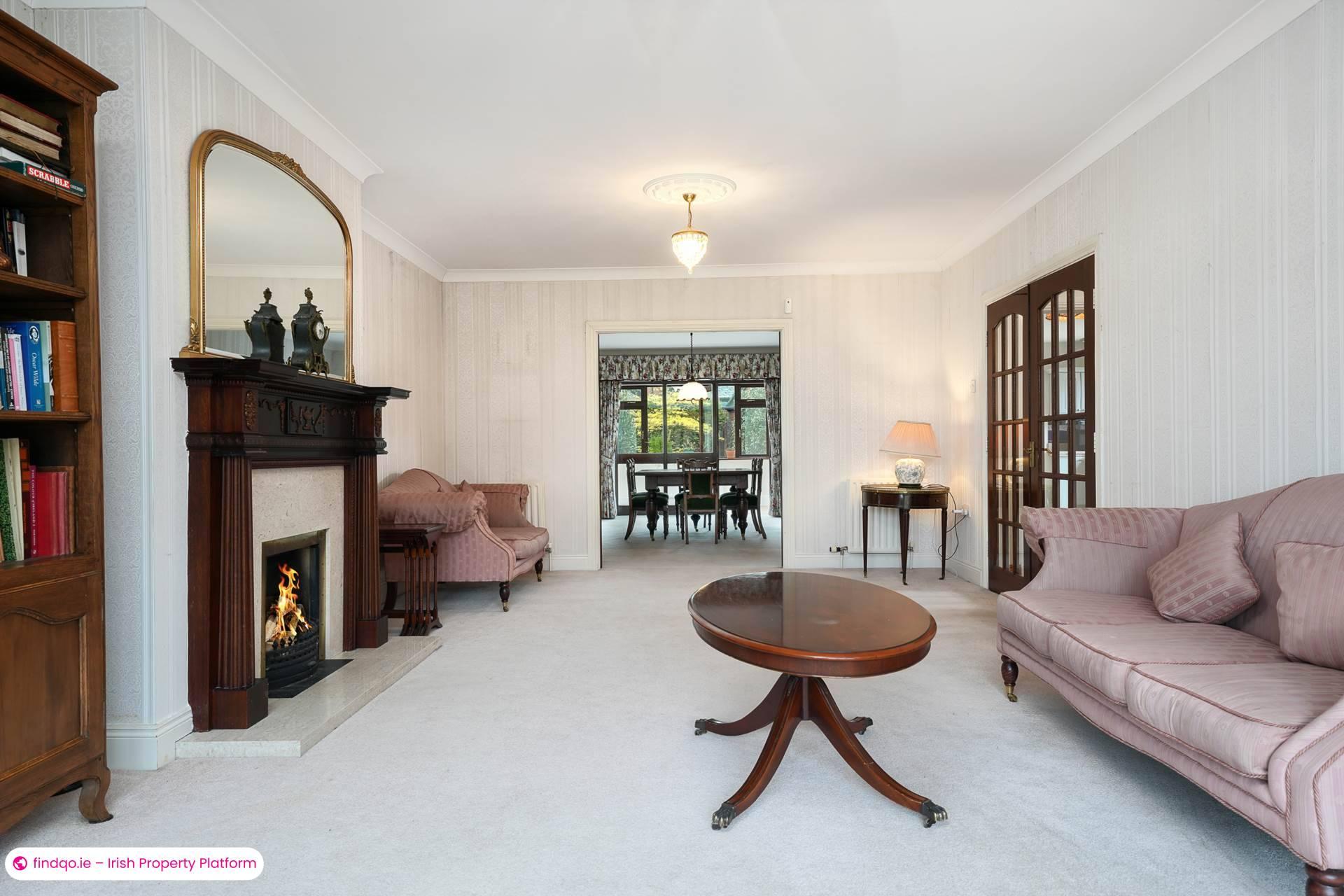 Detached house for Sale in Dublin 14