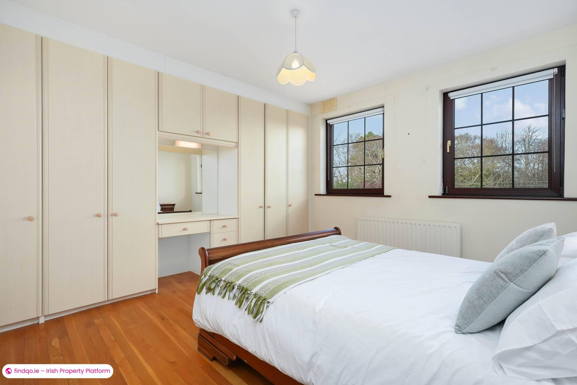 Detached house for Sale in Dublin 14