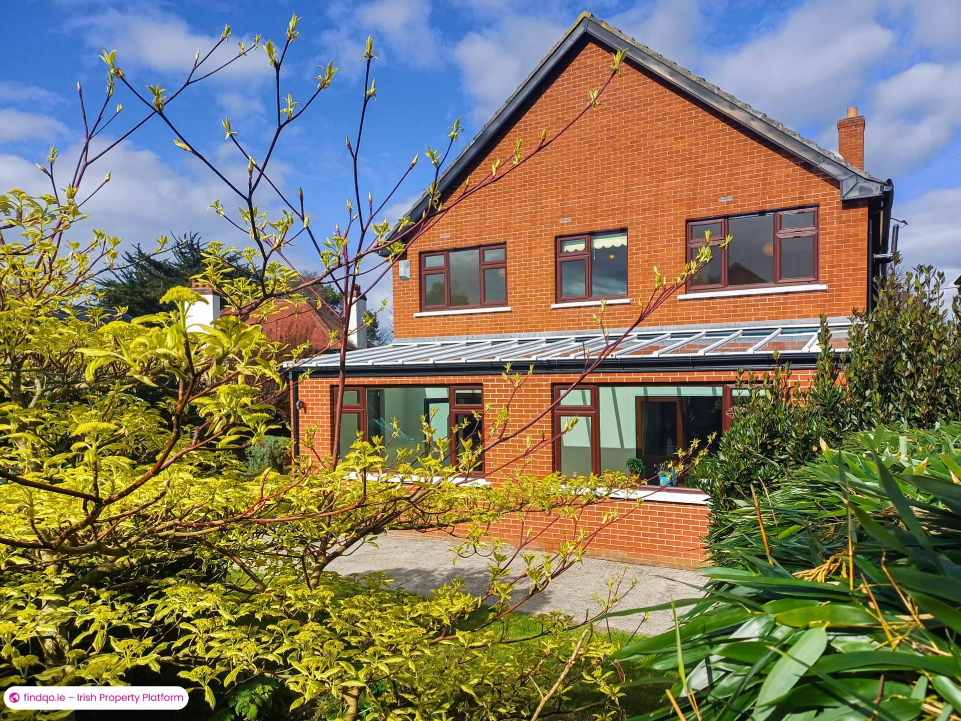 Detached house for Sale in Dublin 14