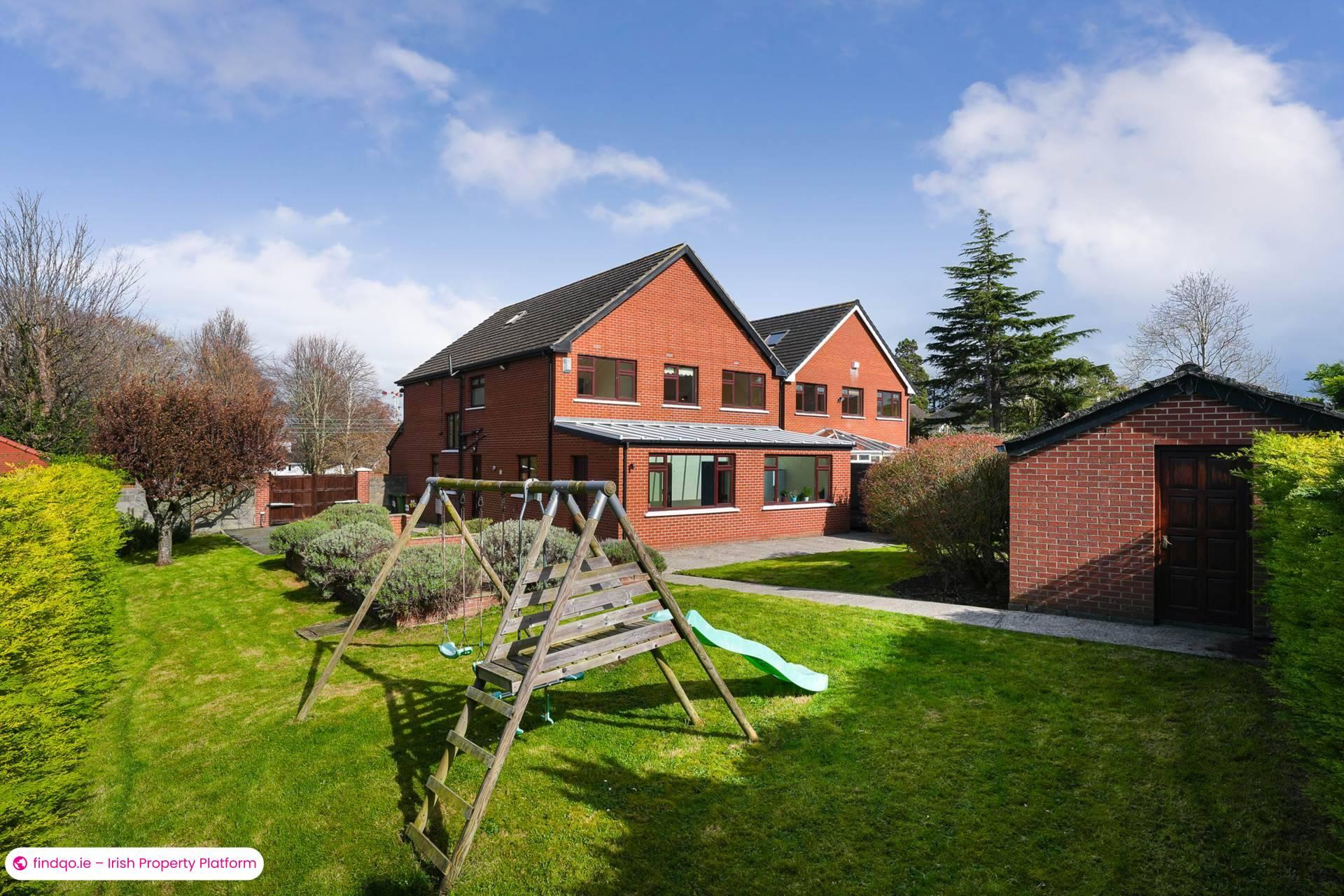 Detached house for Sale in Dublin 14