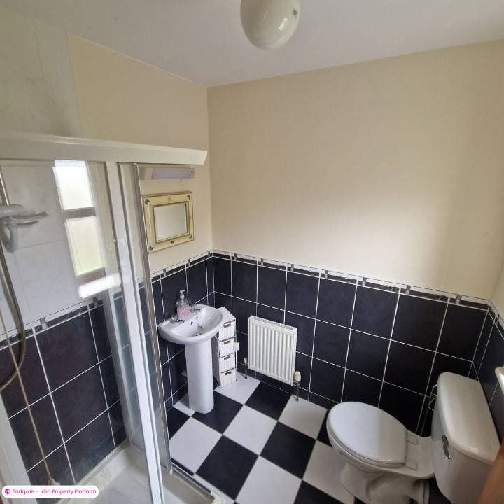 Semi-detached house for Sale in Bantry, Cork