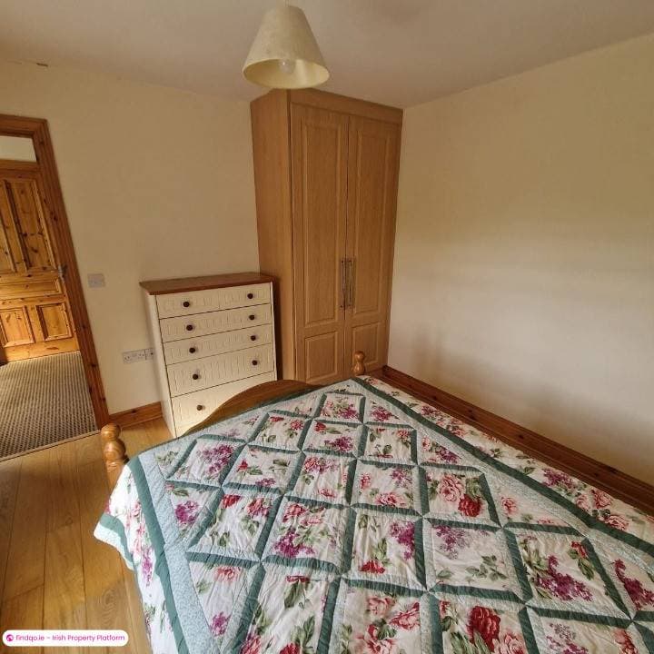 Semi-detached house for Sale in Bantry, Cork