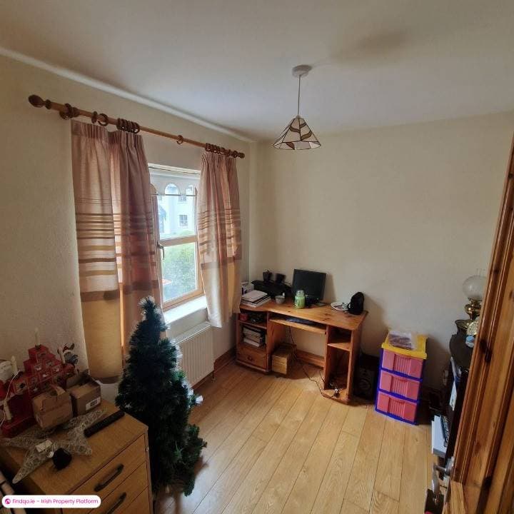 Semi-detached house for Sale in Bantry, Cork