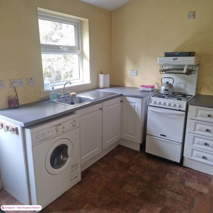 Detached house for Sale in Bantry, Cork