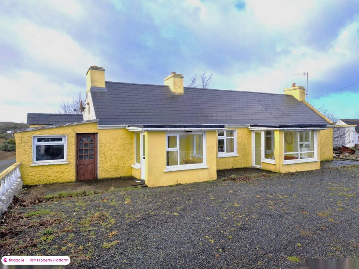 Detached house for Sale in Derrybeg, Donegal