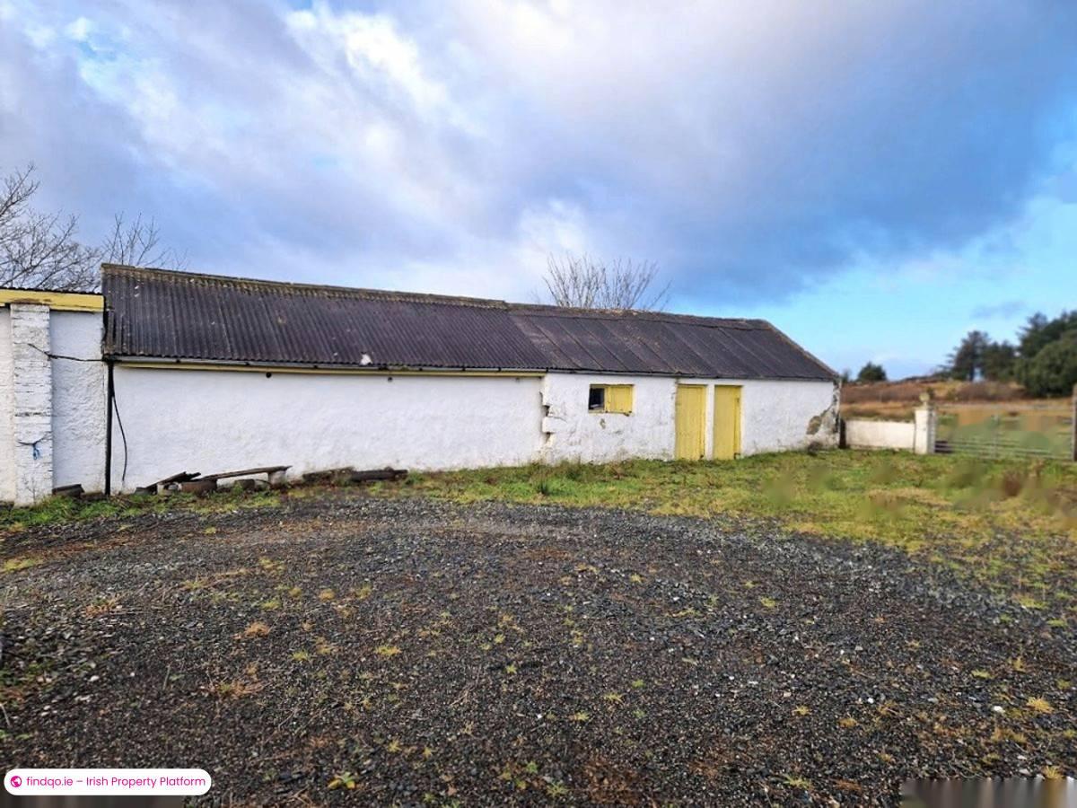 Detached house for Sale in Derrybeg, Donegal