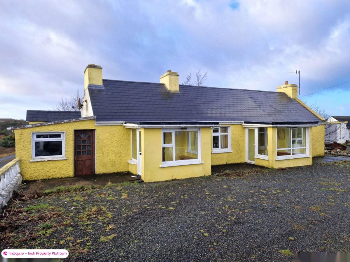 Detached house for Sale in Derrybeg, Donegal