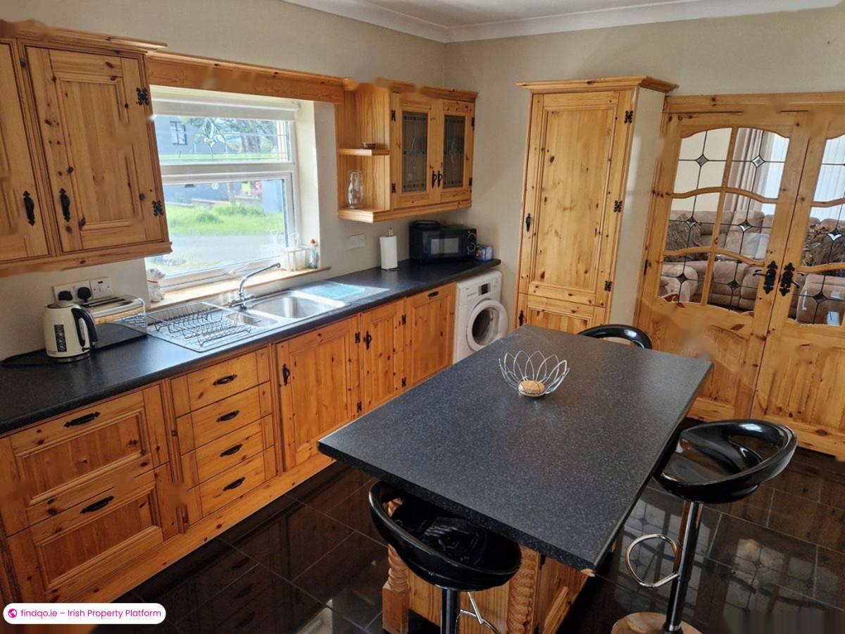 Detached house for Sale in Crolly, Donegal