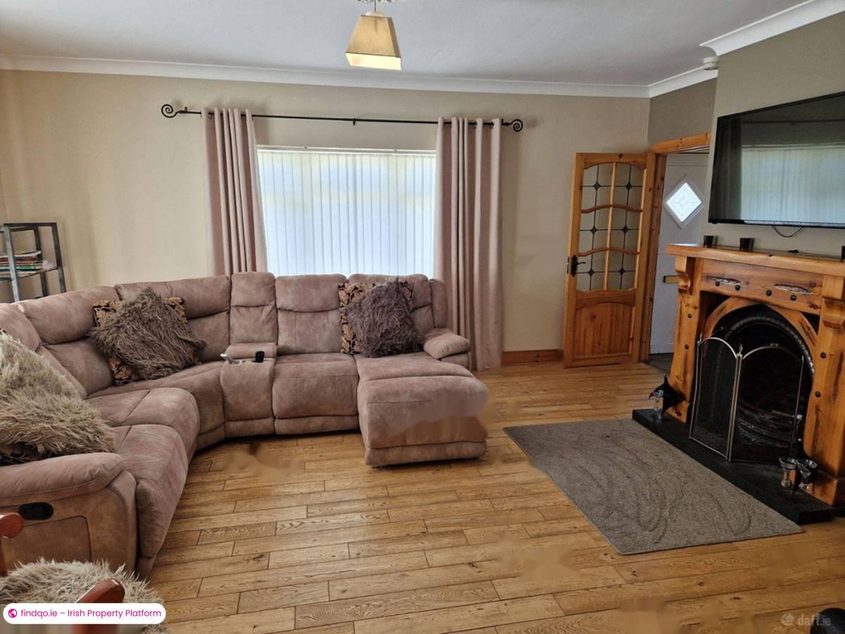 Detached house for Sale in Crolly, Donegal