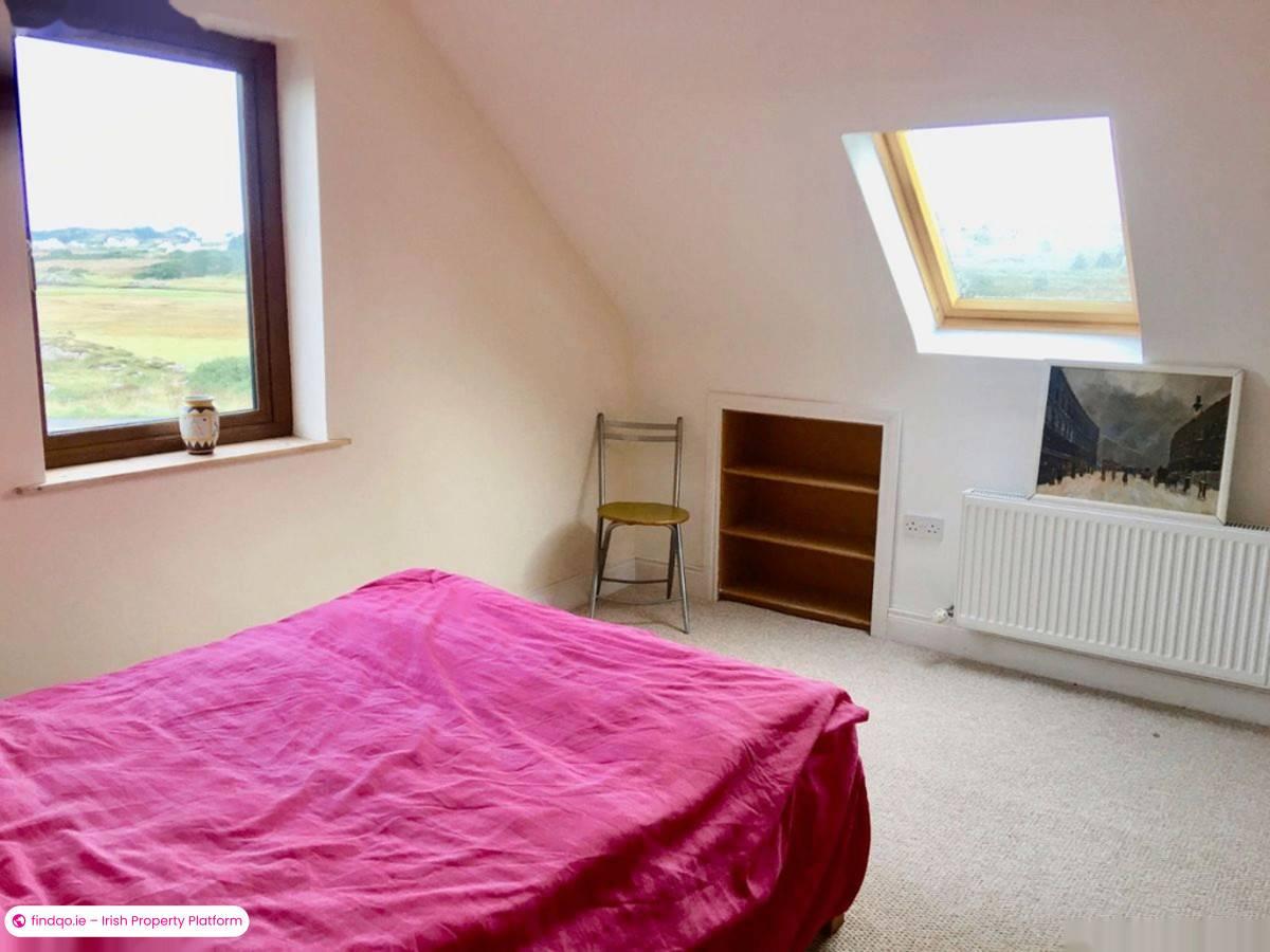 Detached house for Sale in Burtonport, Donegal