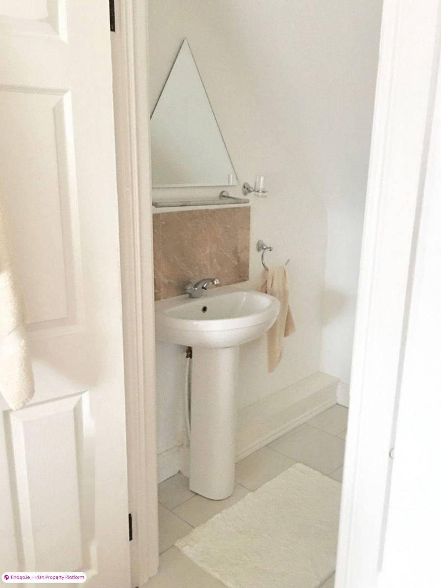 Detached house for Sale in Burtonport, Donegal