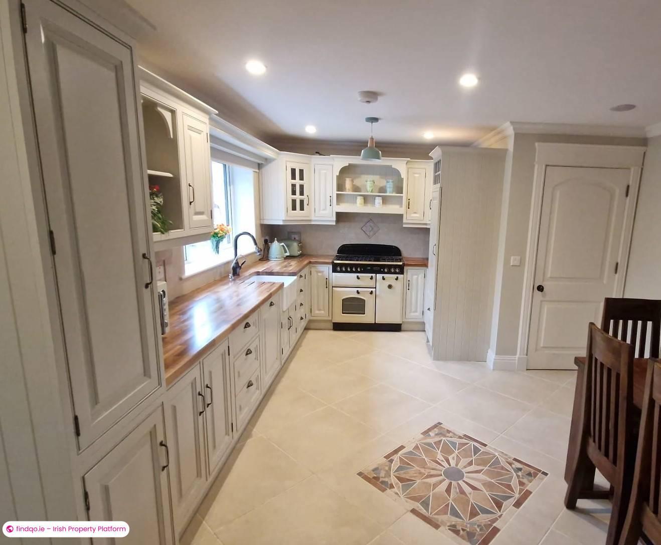 Detached house for Sale in Kingscourt, Cavan