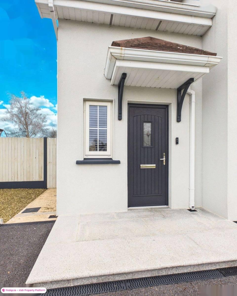 Semi-detached house for Sale in Kilmacow, Kilkenny