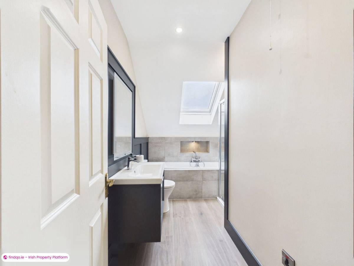 Semi-detached house for Sale in Kilmacow, Kilkenny