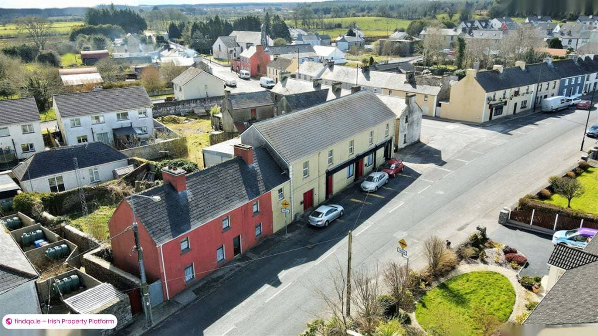 Semi-detached house for Sale in Frenchpark, Roscommon