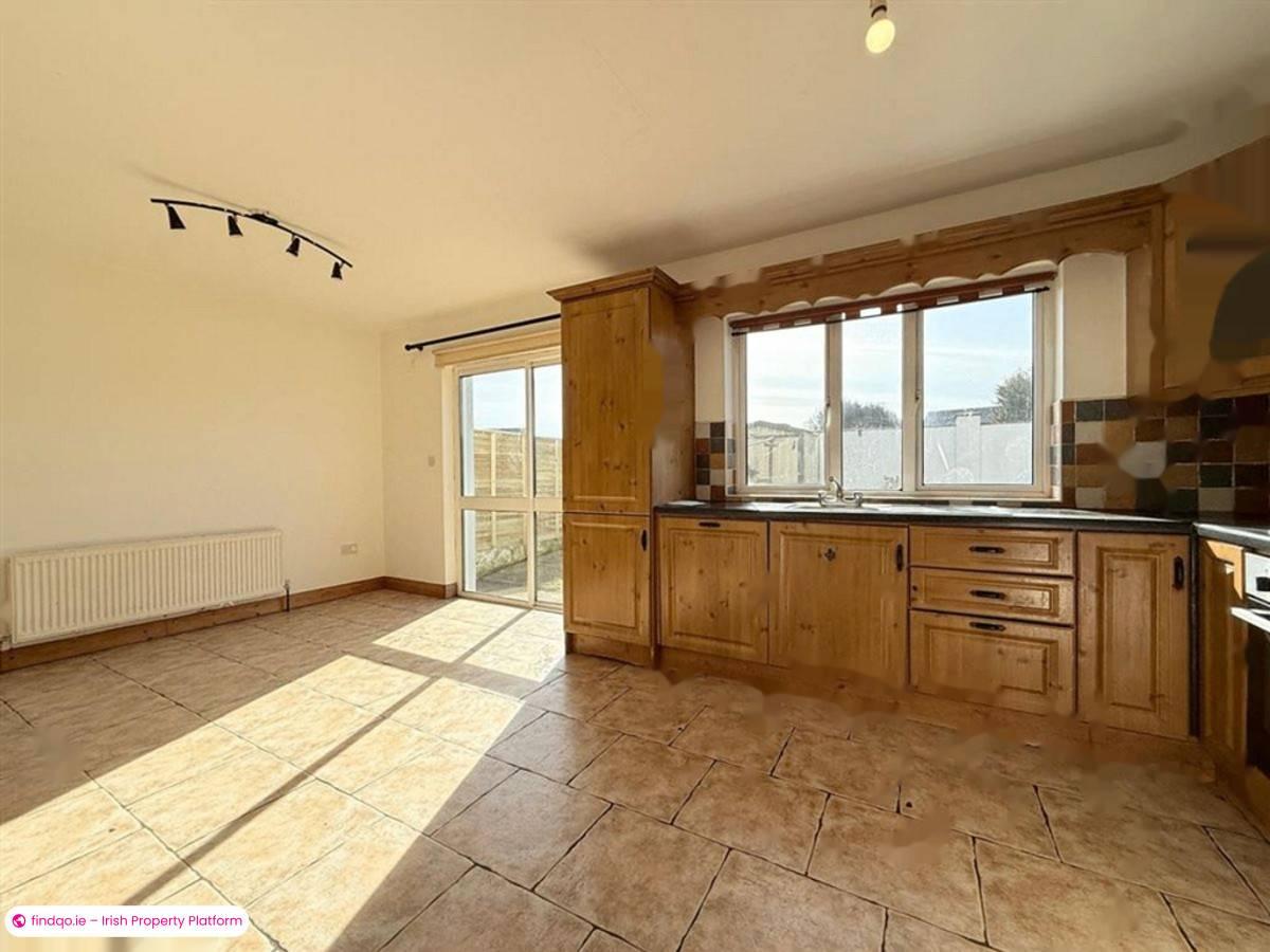 Semi-detached house for Sale in Ballaghaderreen, Roscommon